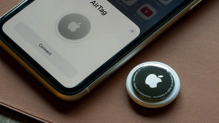 An apple airtag just dropped to 24 on amazon grab one before the price jumps again